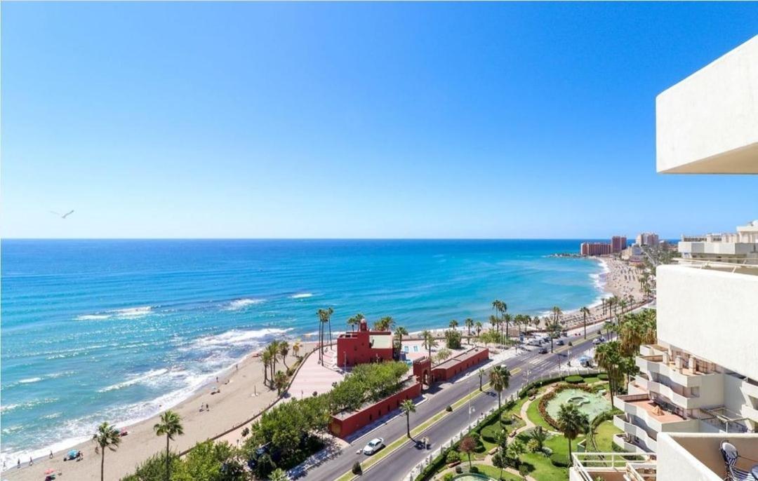 Apartamentos Holidays Benalbeach Benalmadena Bagian luar foto