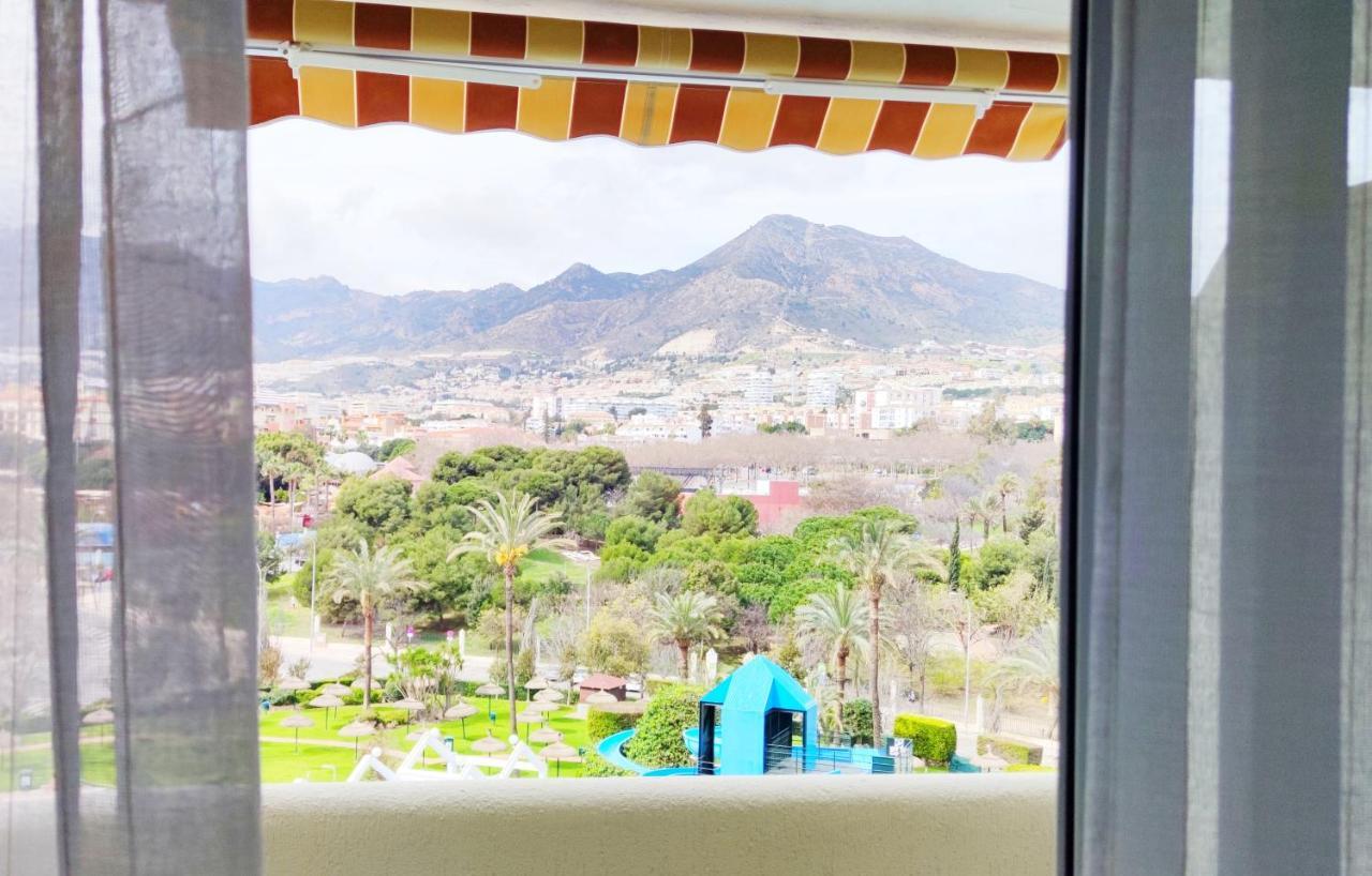 Apartamentos Holidays Benalbeach Benalmadena Bagian luar foto