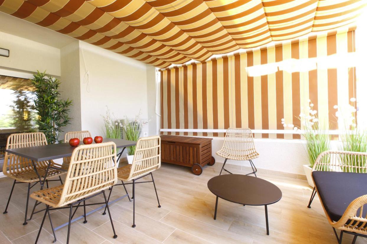 Apartamentos Holidays Benalbeach Benalmadena Bagian luar foto